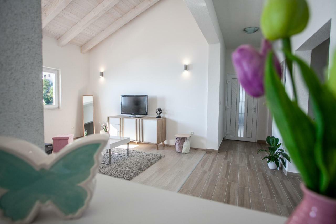 Luxury Sea View Apartment Jesenice  Luaran gambar