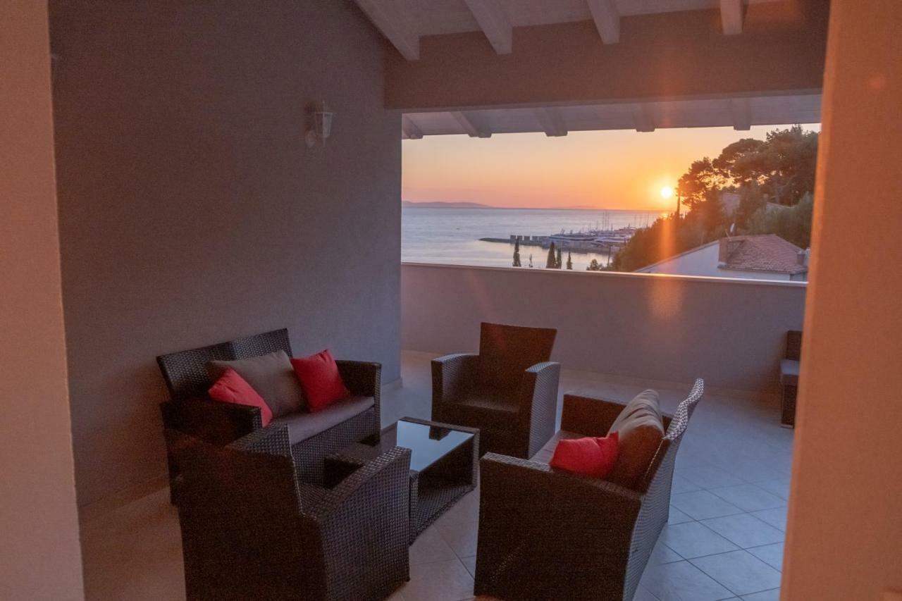 Luxury Sea View Apartment Jesenice  Luaran gambar