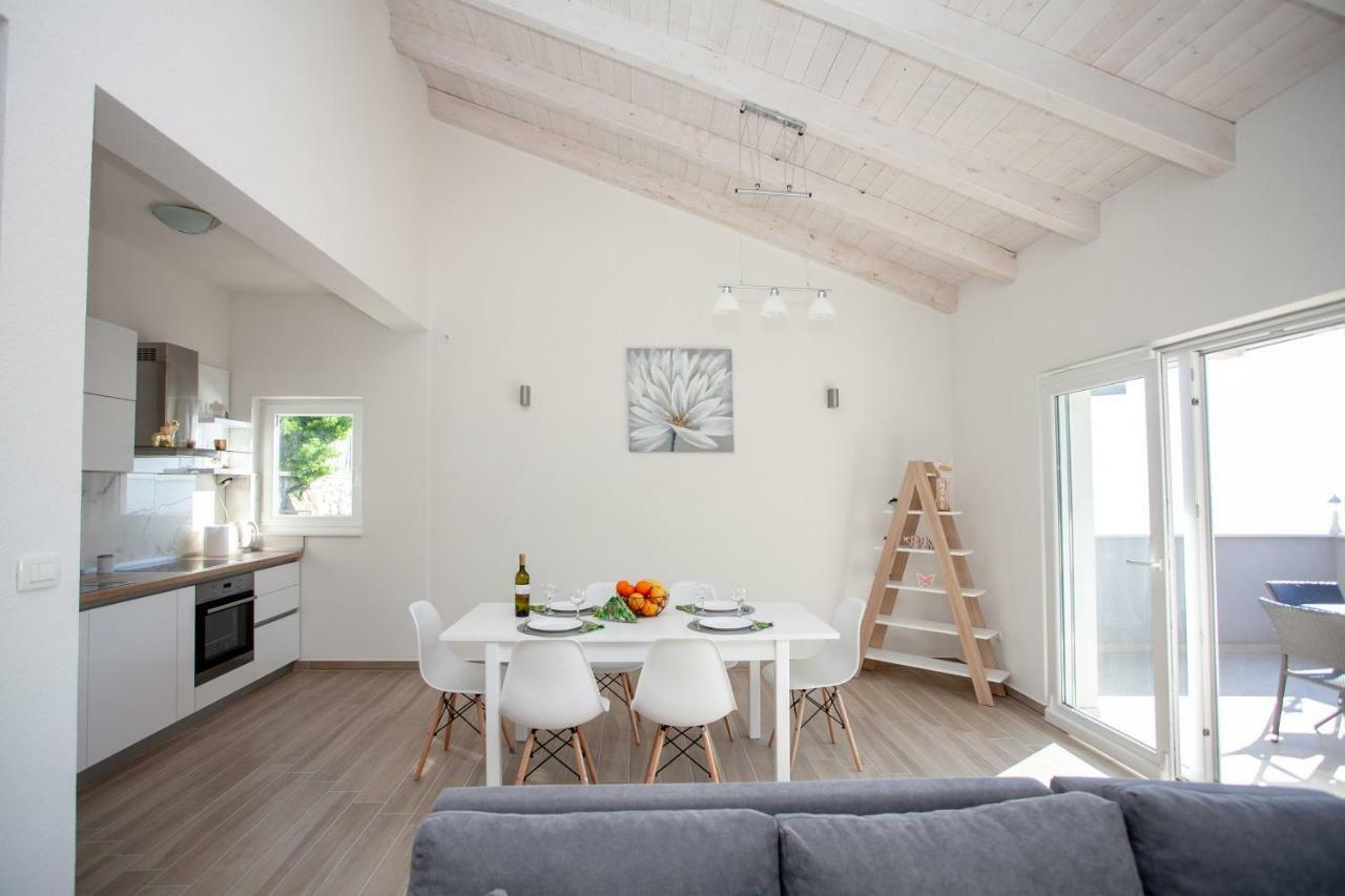 Luxury Sea View Apartment Jesenice  Luaran gambar